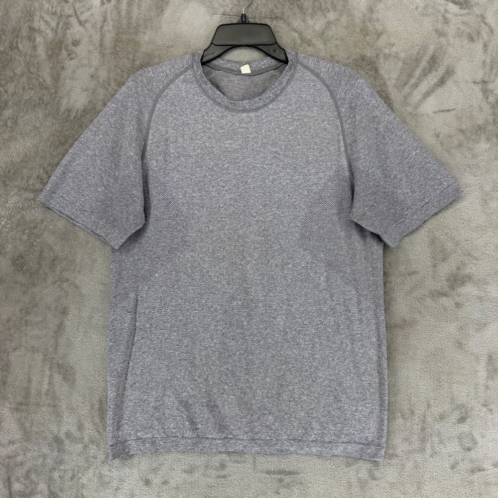 Lululemon Metal Vent Tech Shirt Mens Large Gray Short Sleeve Athletic Training